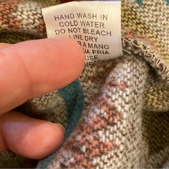 La Miel Size Small Aztec Shacket Western Shirt Jacket Frayed Hems Cowgirl - Picture 15 of 16